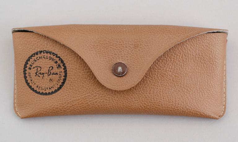 SOLGLASÖGON, 1 par, Ray Ban.