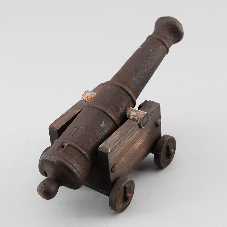 BORDSKANON, 1700-tal eller äldre.