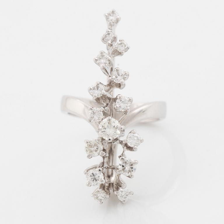 Brilliant cut diamond ring.