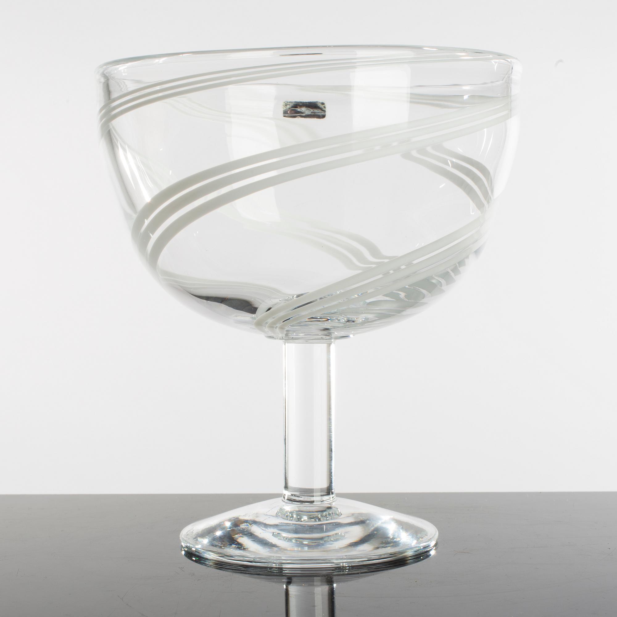 HEIKKI ORVOLA, two bowls, glass, signed, Nuutajärvi, Notsjö, Finland.