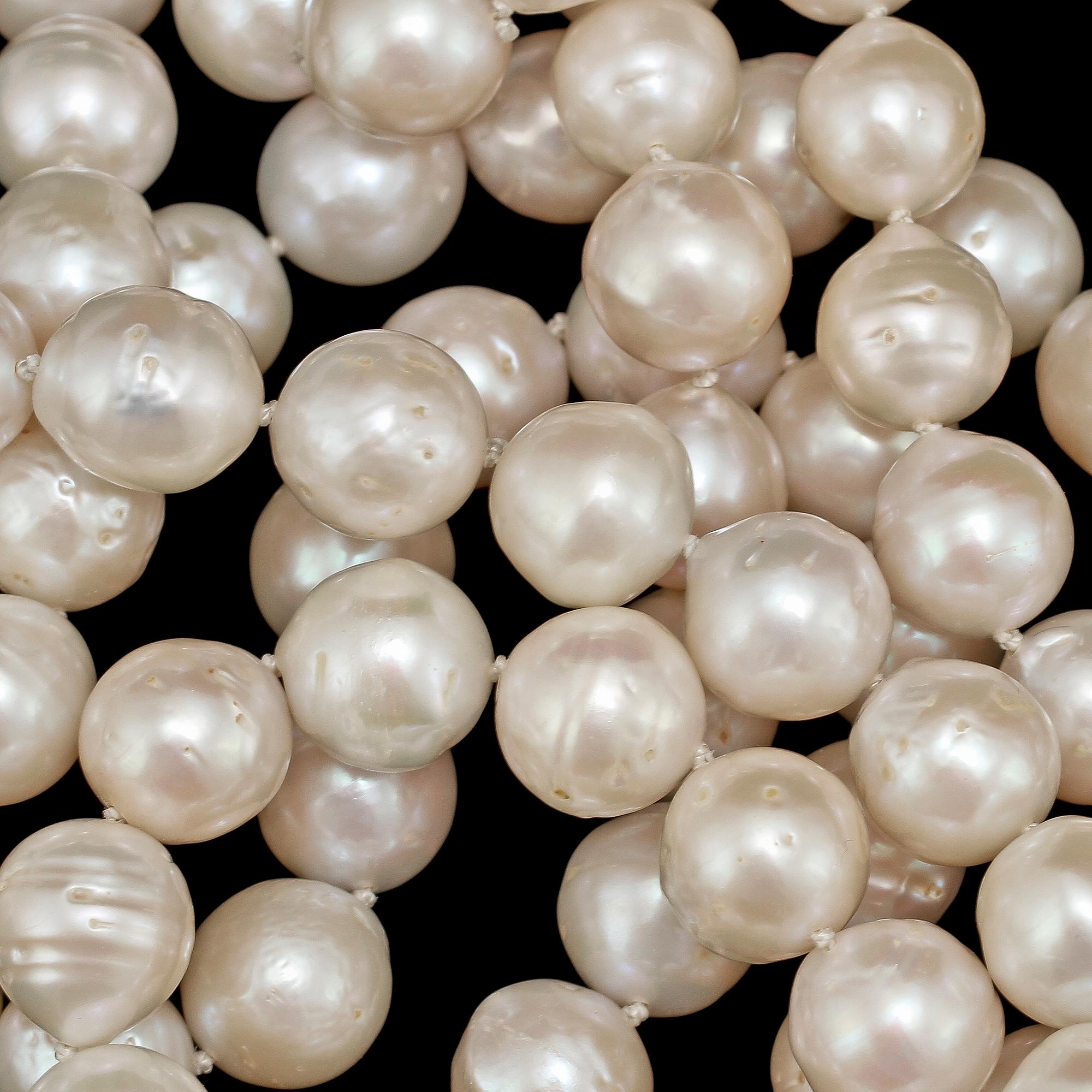 COLLIER, odlade pärlor, 2000-tal. Vikt 192 g.