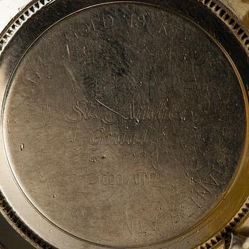 ARMBANDSUR, herr. St, André Graal. 18K guld. Vikt tot. 155,7 g.