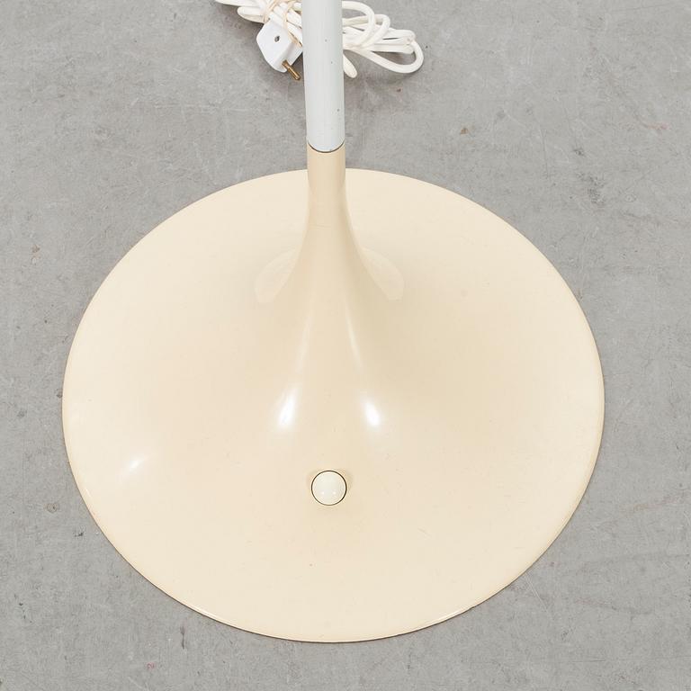 VERNER PANTON, a Pantella floor lamp.