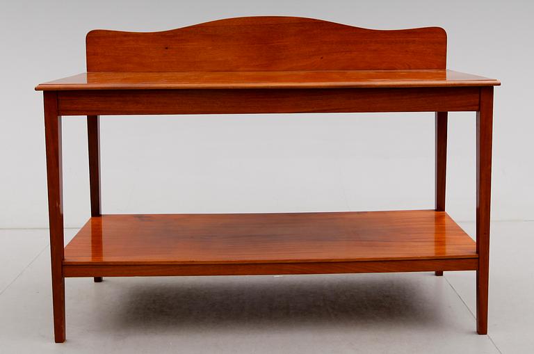 SIDEBOARD, 1900-talets första hälft.