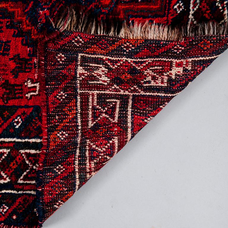 MATTA, Hamadan. Ca 151x97 cm.