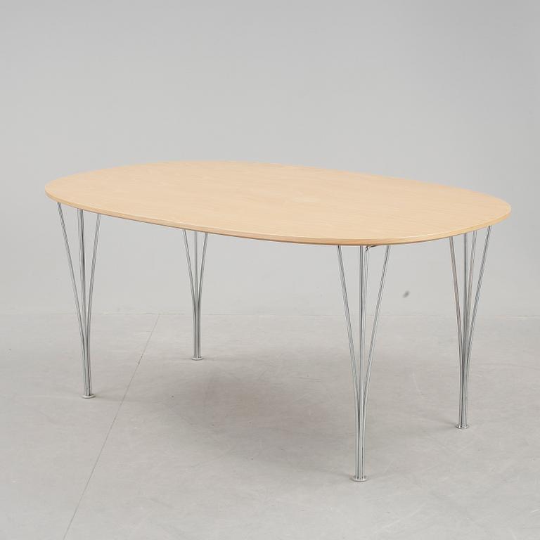 BORD, "Superellips" Design Bruno Mathsson och Piet Hein för Fritz Hansen.
