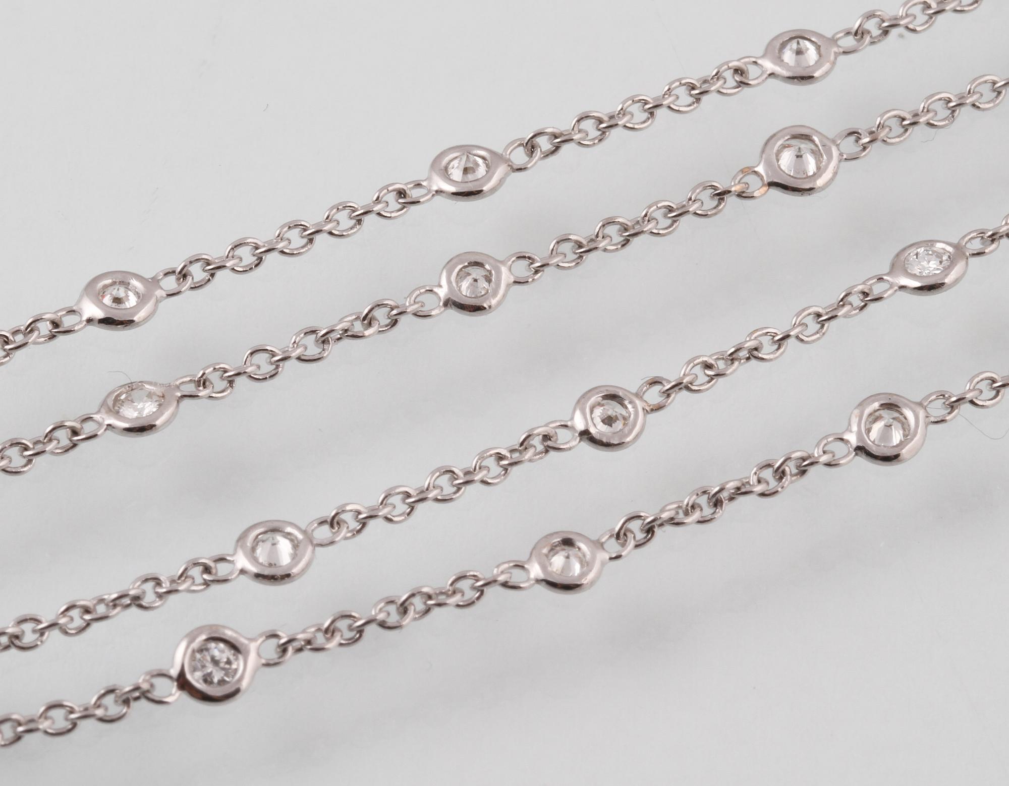 COLLIER, 18K vitguld med 24 briljantslipade diamanter ca 1.02 ct. Vikt 4,4 gram.