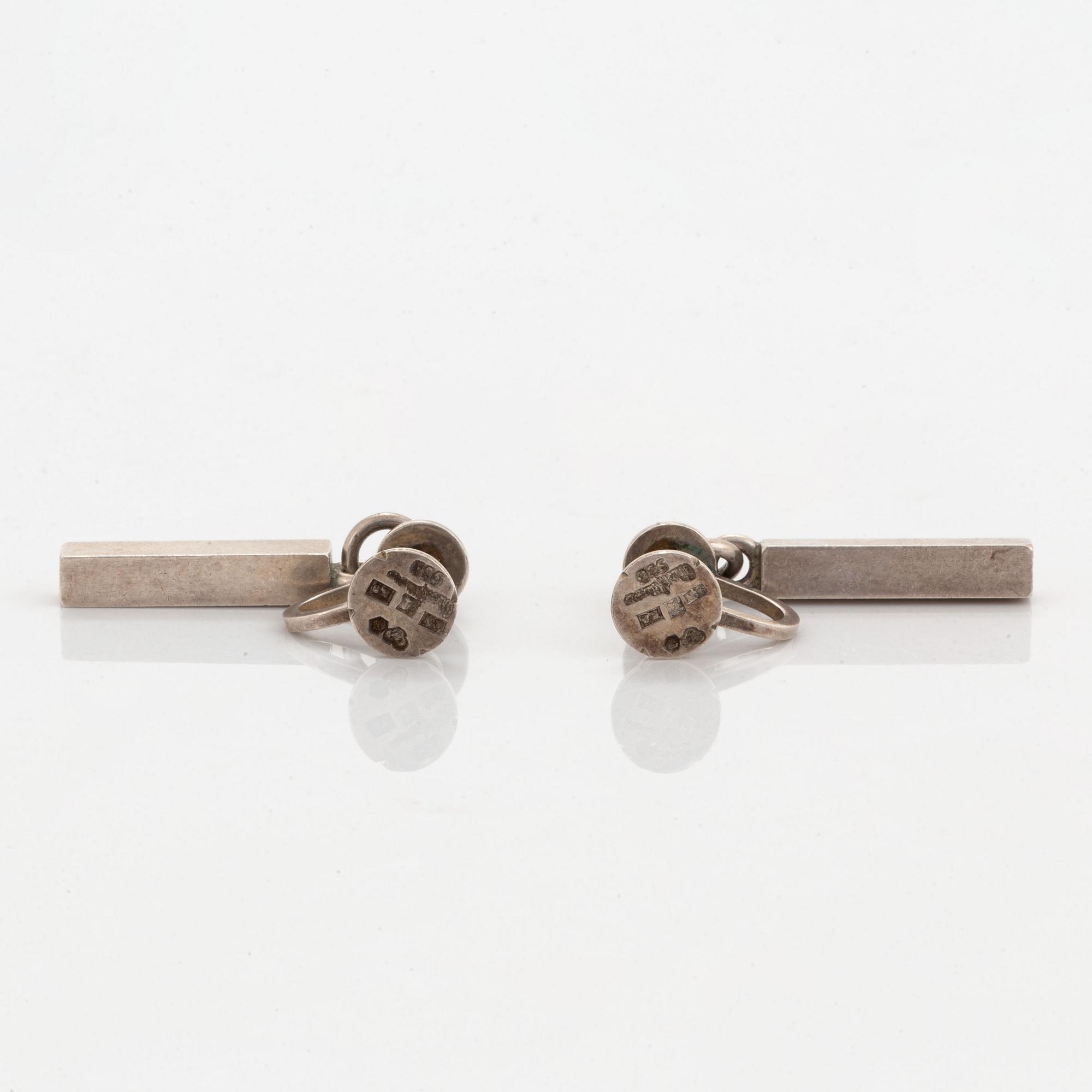 Wiwen Nilsson, silver earrings.