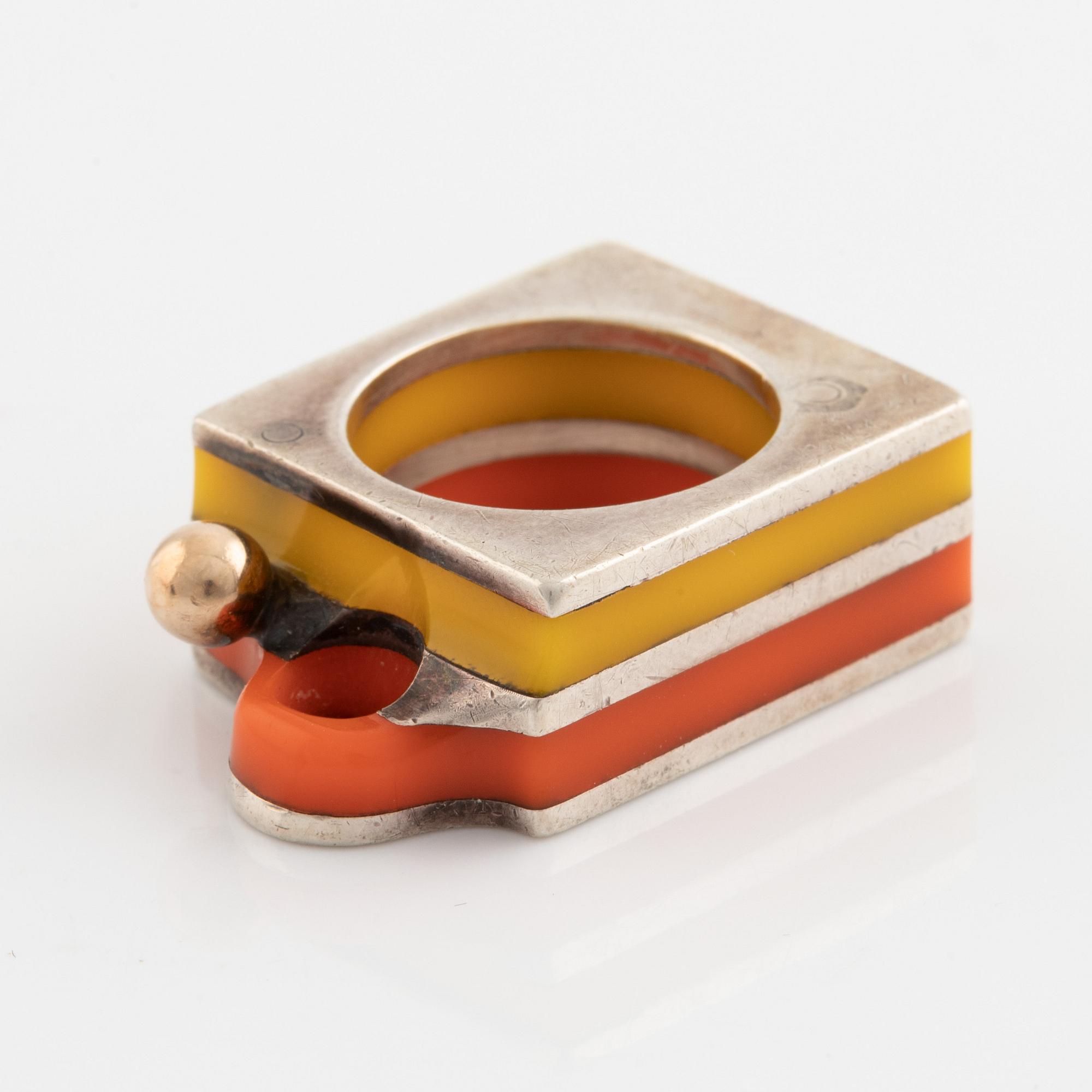 Ring, Bengt Bellander, silver och plast.