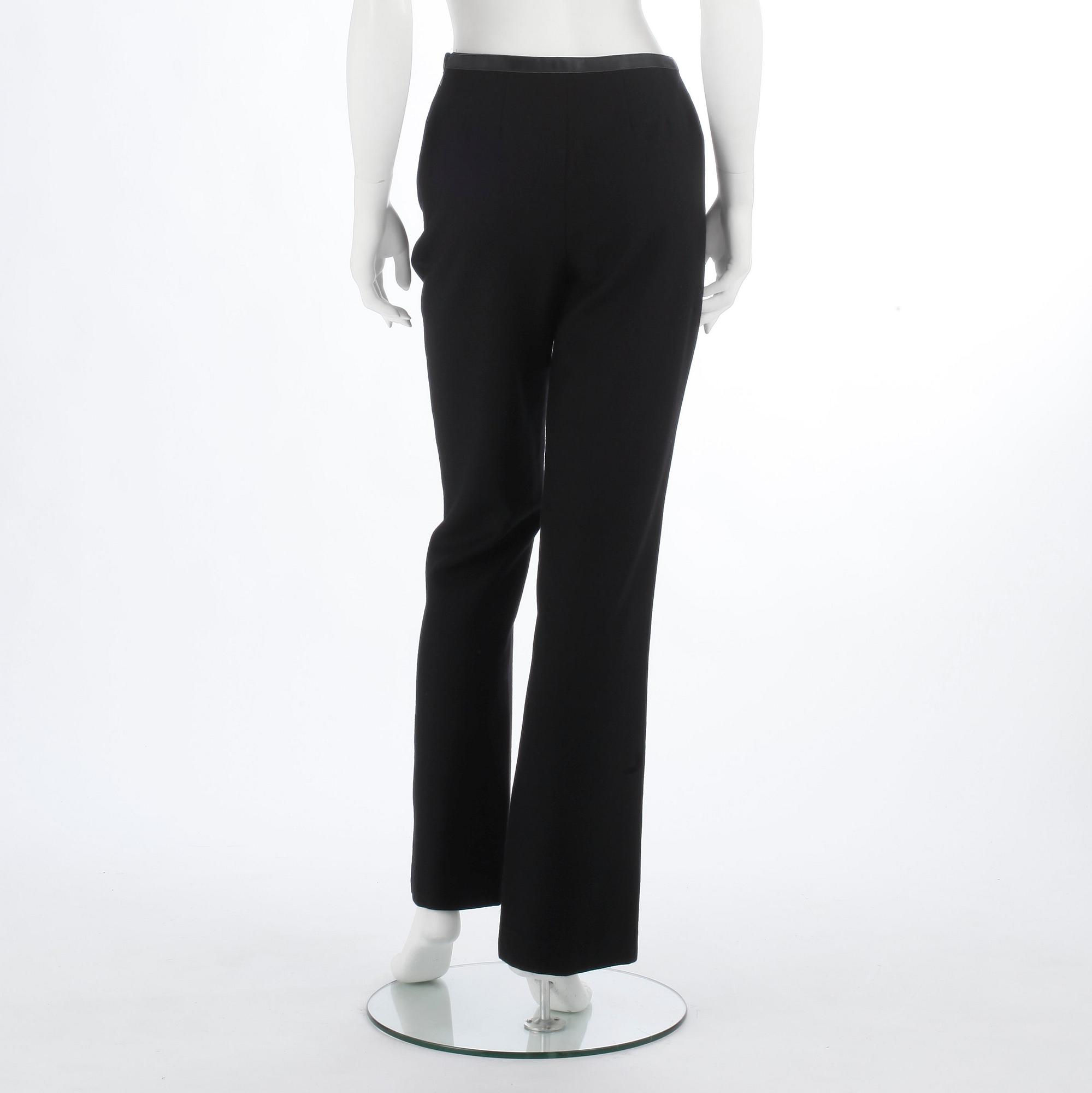 CHANEL, a pair of black and cashmere wool pants. Size 36.