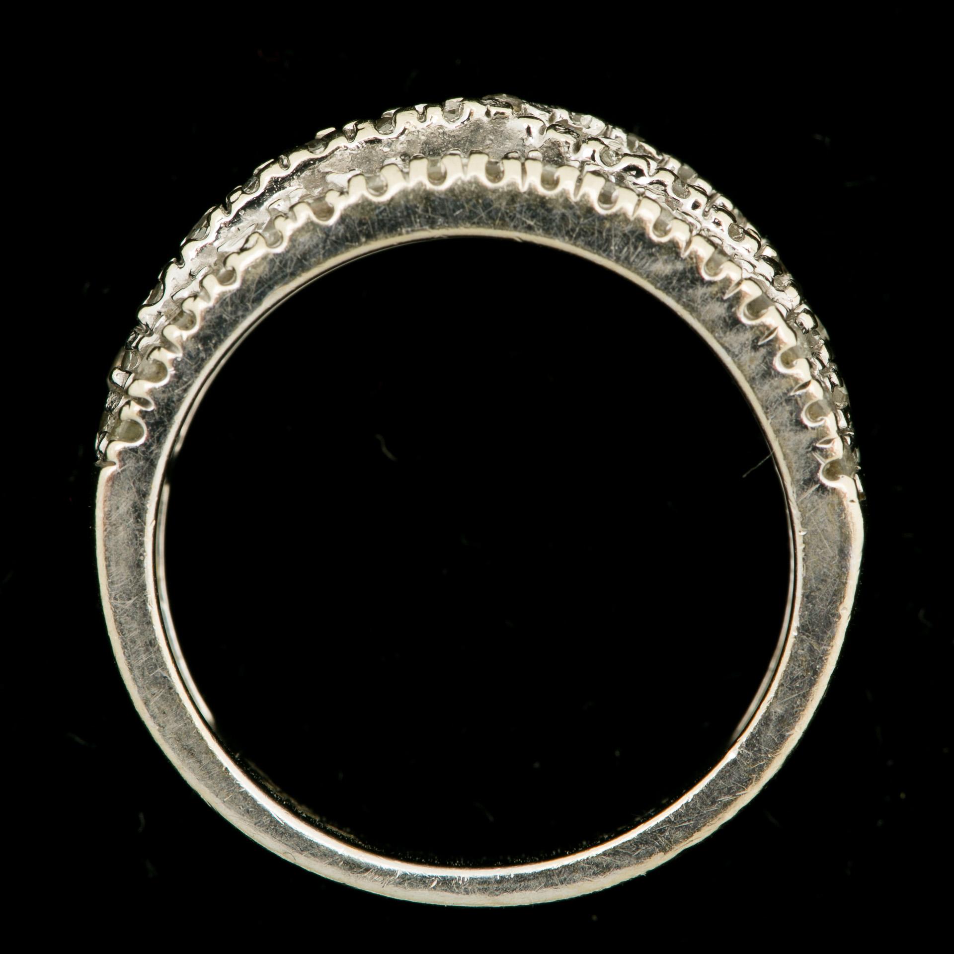 RING, 14 k vitguld med åttkantslipade diamanter ca 1,15 ct. Vikt ca 6,5 g.