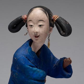 Two clay figures of Chinese girls, Qing dynasty, 19th Century.