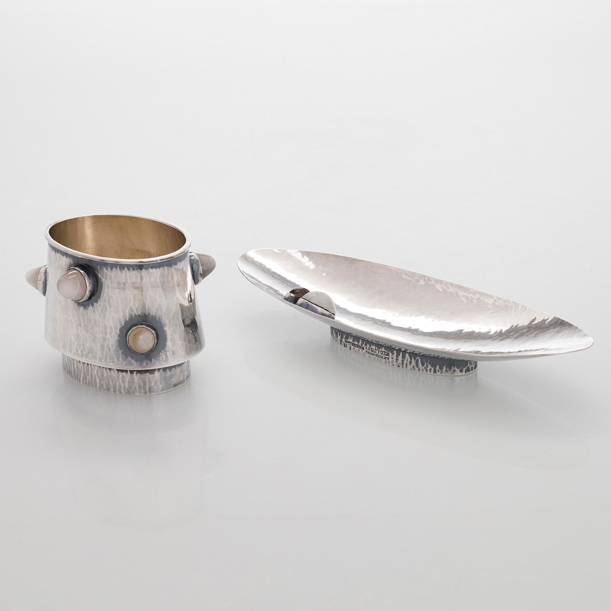 Malja ja vati, hopeaa ja pyöröhiottuja kvartseja, Pirkan-Kulta Tampere 1961.