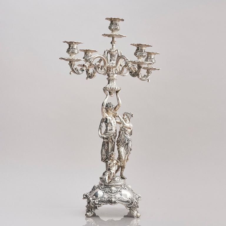 Lale Silverware & Co Ltd, femarmade kandelabrar, tre stycken, sterling silver, Istanbul, Turkiet 1900-tal.