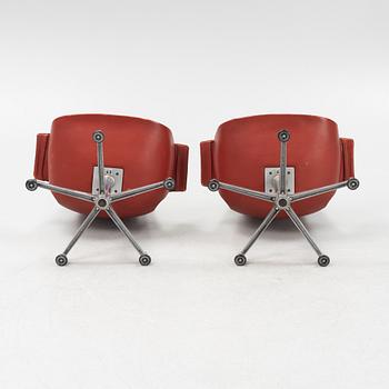 A pair of model FK 6725 armchairs by Fabricius & Kastholm for Kill International.