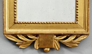 SPEGEL, gustaviansk, omkring sekelskiftet 1800.