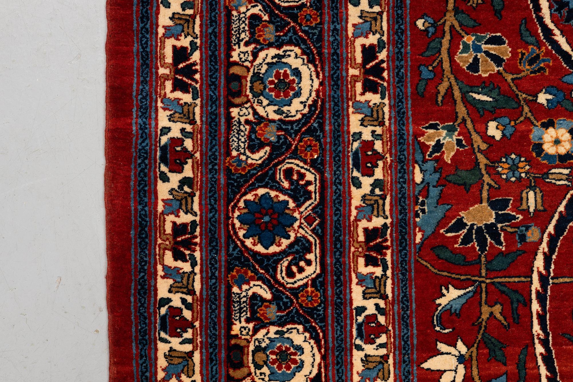 A carpet, antique/semi-antique, Teheran/Nain Tuteshk, ca 314 x 211 cm.