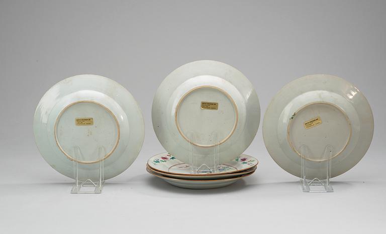 A set of six famille rose plates. Qing dynasty. Qianlong (1736-95).