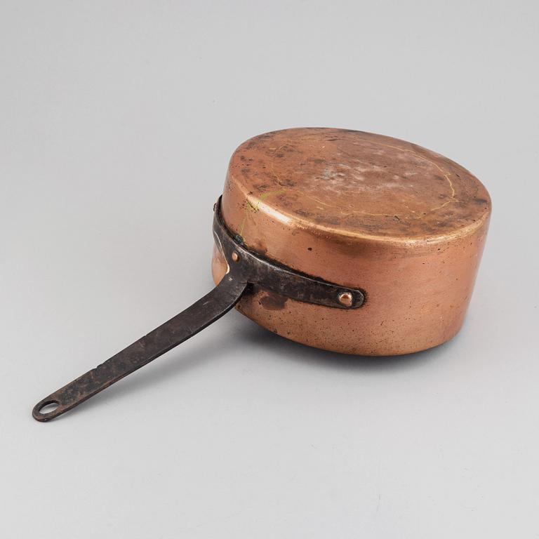 A Swedish 18th century copper cooking pot,