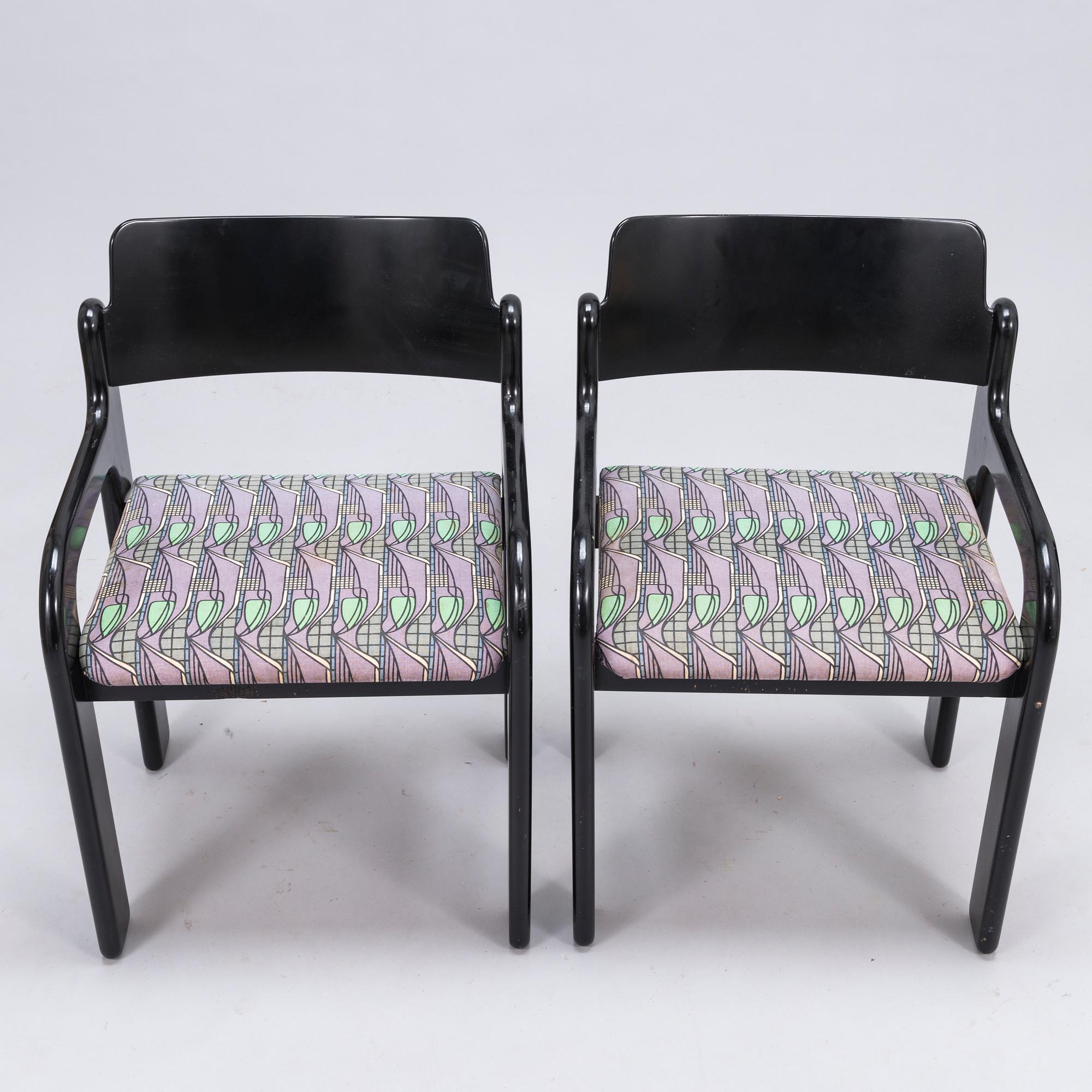 EERO AARNIO, A dinner table and four chairs "Flamingo" for Asko.