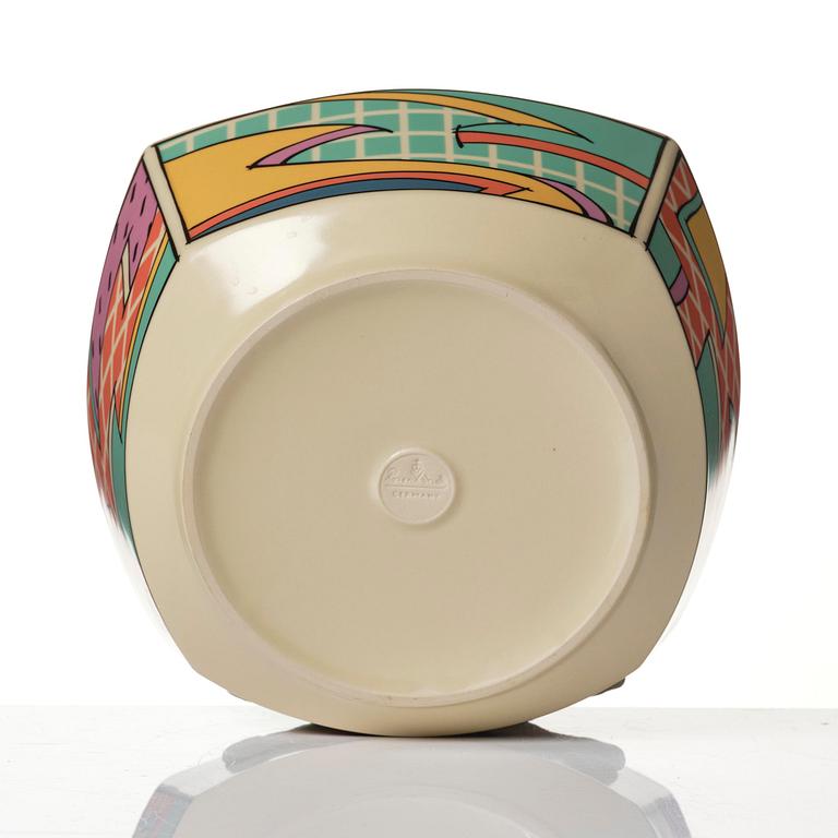 Dorothy Hafner, a 47-piece "Flash" ceramic dinner service, Rosenthal, Germany, post 1984.
