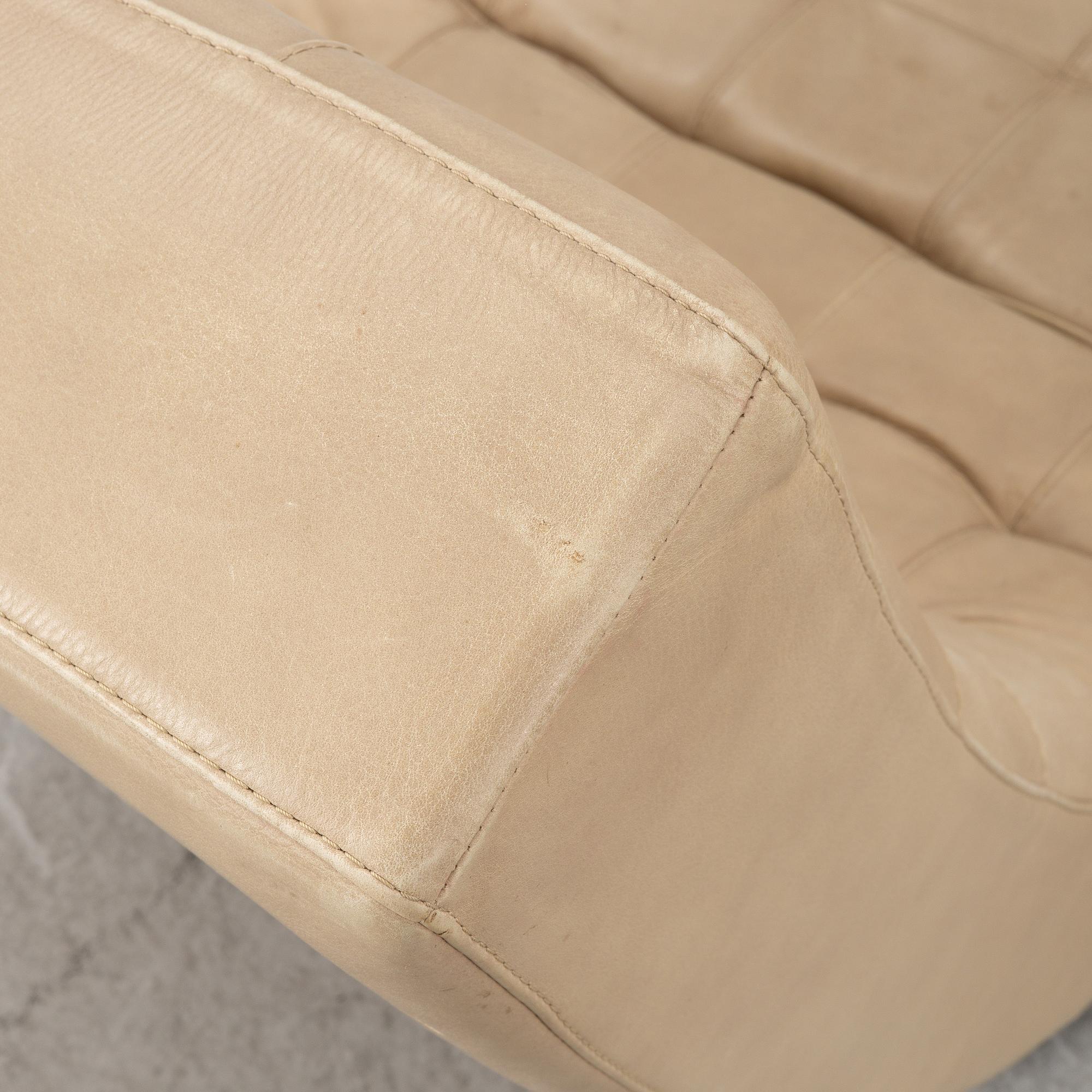 Roche Bobois, a "Dolce" chaise longue, France, around the year 2000.