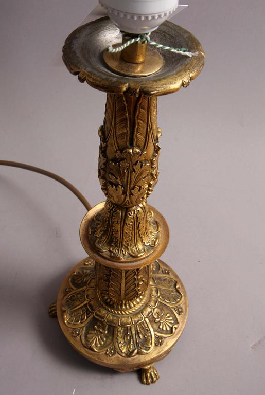 BORDSLAMPA, metall, empirestil, 1900-talets mitt.