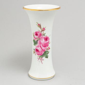 An early 20th century Meissen porcelain vase.
