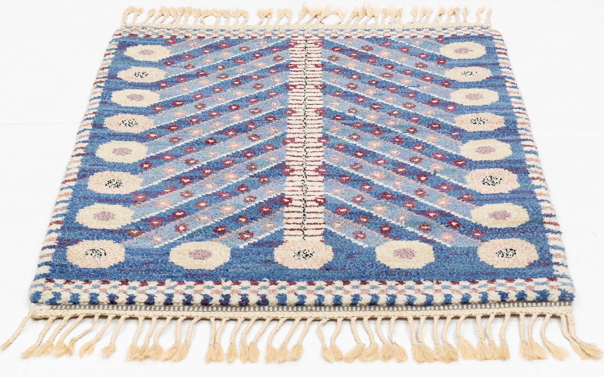 Marianne Richter, matta, "Blå trädet", flossa, ca 117,5 x 85 cm, signerad AB MMF MR.