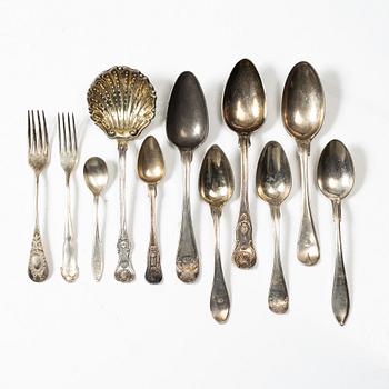 A collection of silver cutlery, various models, Petter Eneroth and Anders Lundqvist among others, 18th-20th century.