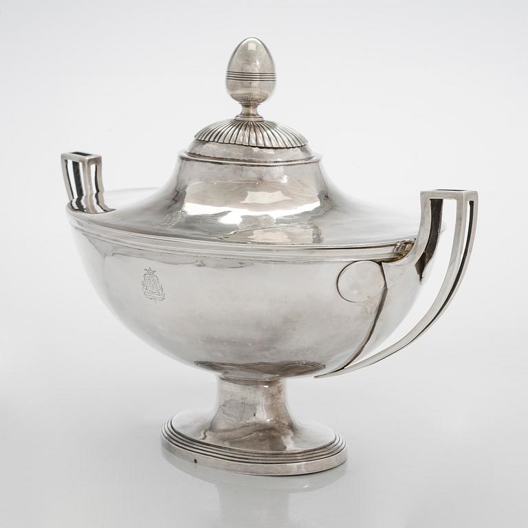 Sixte-Simon Rion, liemimalja, hopeaa, Pariisi 1809-19.