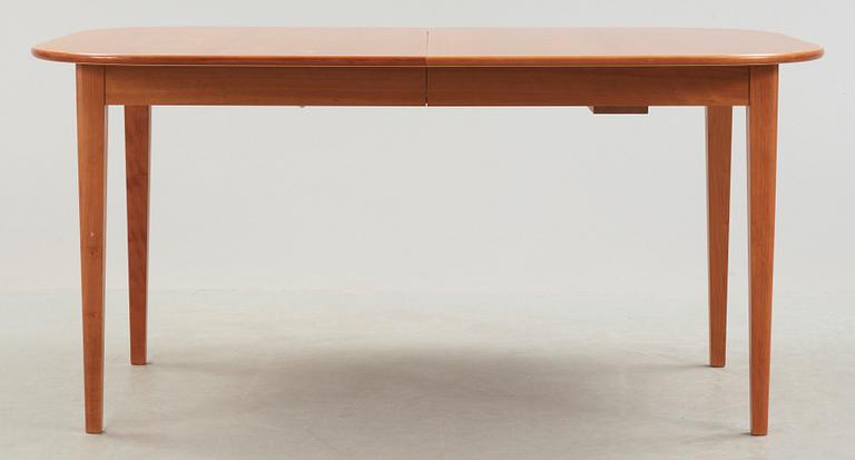 JOSEF FRANK, matbord, Firma Svenskt Tenn, modell 947.