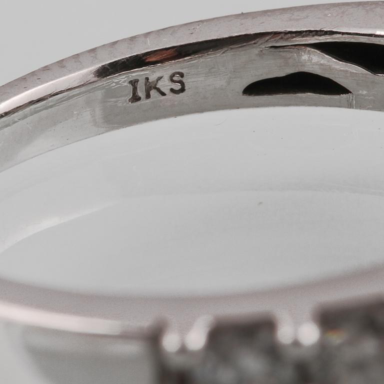 RING, 14K vitguld med briljantslipade diamanter 1.00 ct. Vikt 3,8 gram.