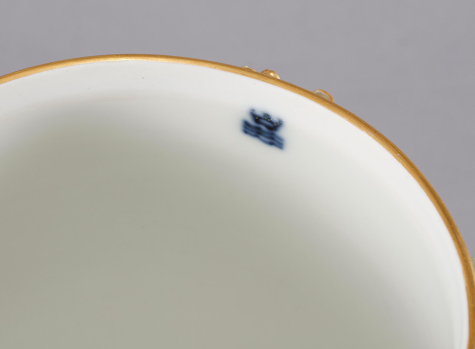 LOCKURNOR, ett par, porslin, Royal Copenhagen, tidigt 1900-tal.