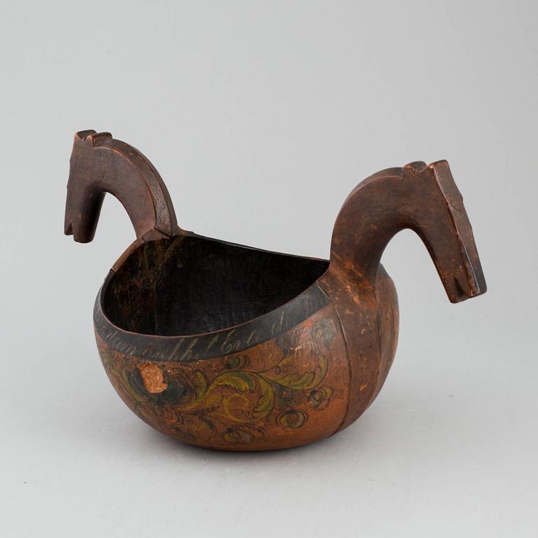 An 18th/19th century wooden ale cup bowl, Norway.