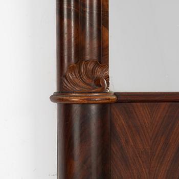 Spegel med konsolbord, rokokostil, 1800-talets andra hälft.