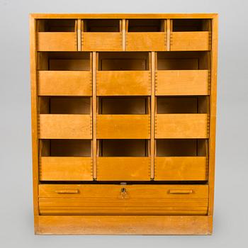 Aino Aalto, arkivskåp, O.Y. Huonekalu- ja Rakennustyötehdas A.B. 1940-tal.