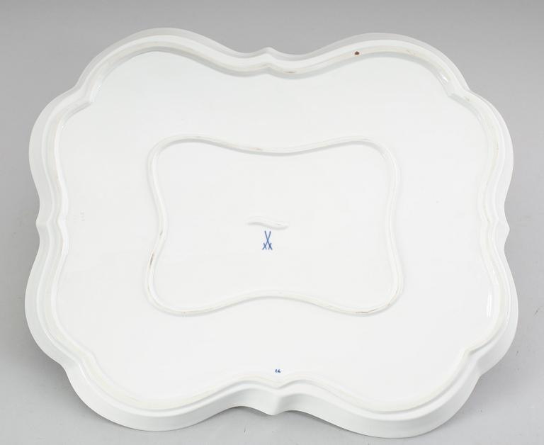 UPPLÄGGNINGSFAT, porslin, lökmönstret, Meissen.