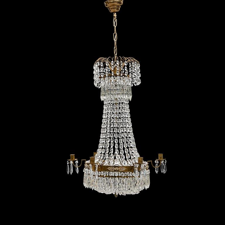 LJUSKRONA, gustaviansk stil, 1900-talets första hälft. Höjd ca 75 cm.