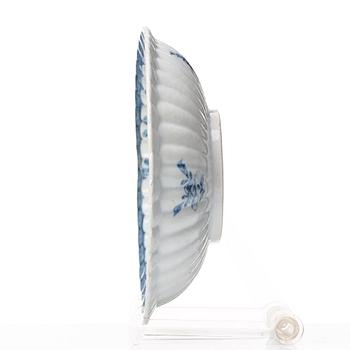 An oval blue and white bowl, Qing dynasty, Qianlong (1736-95).