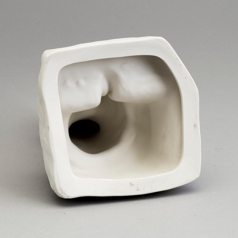 FIGUR, parian, Gustafsberg 1921.