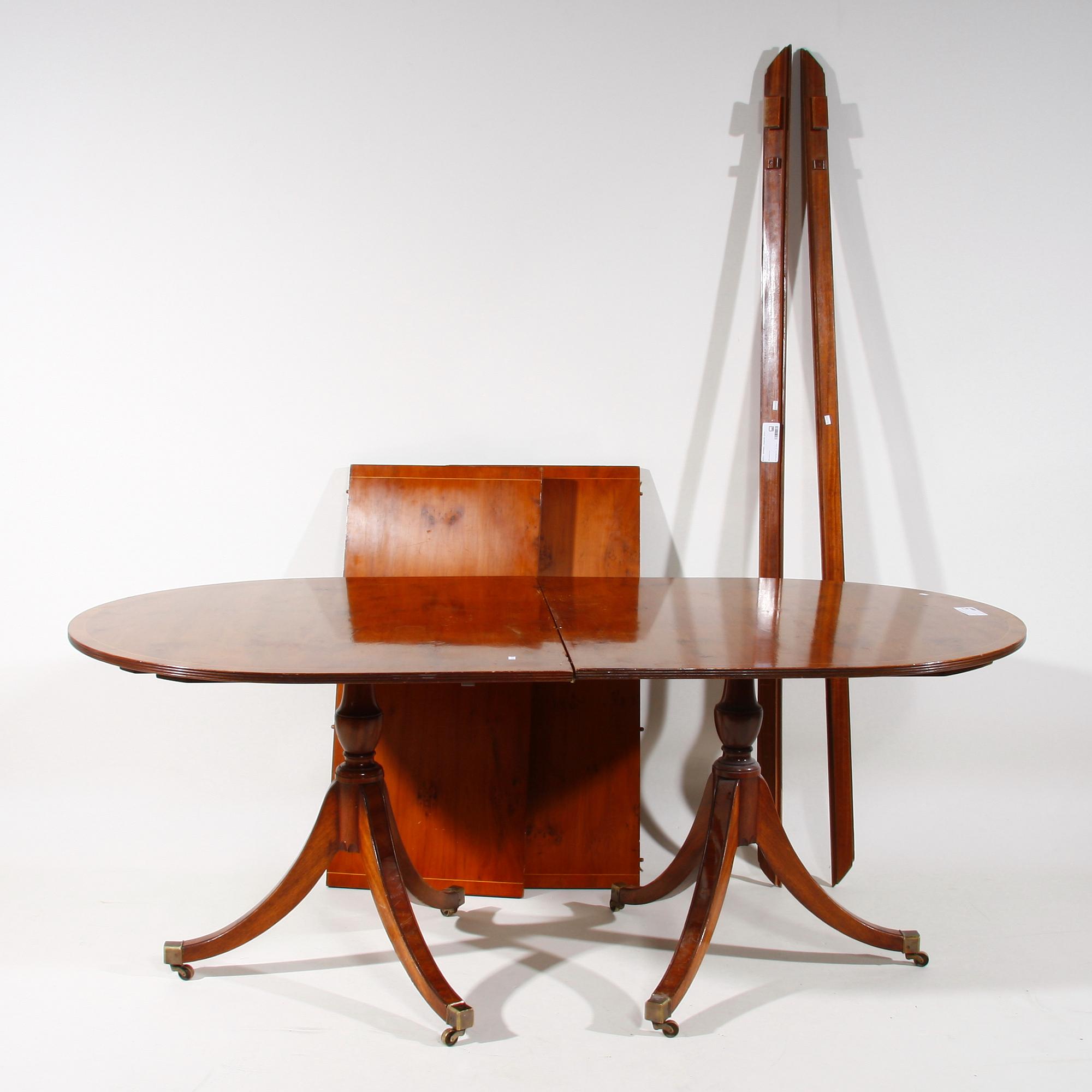 MATBORD. Engelsk stil.