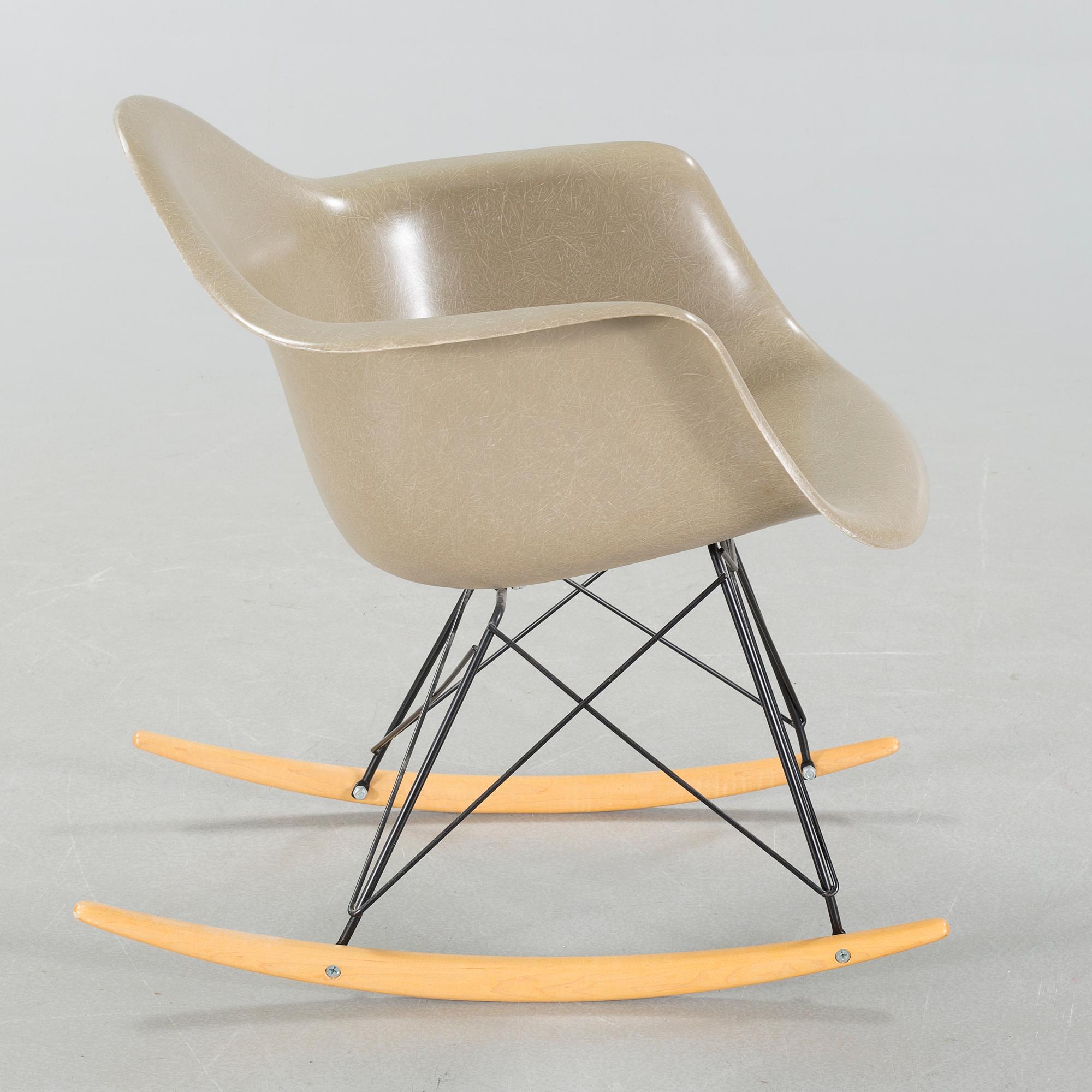 CHARLES OCH RAY EAMES, gungstol, "Rocker Chair", Herman Miller, 1900-talets andra hälft.