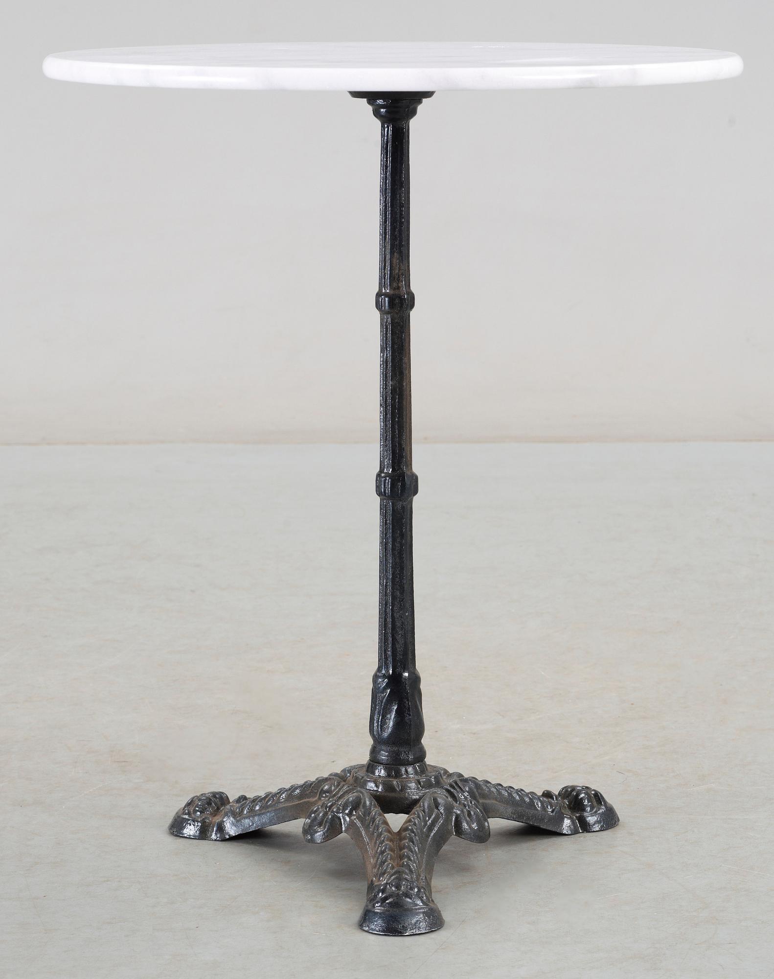 CAFÉBORD, gjutjärn, 1900-talets andra hälft.