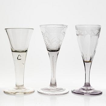 A set of three wine glasses, 18/19th century.
