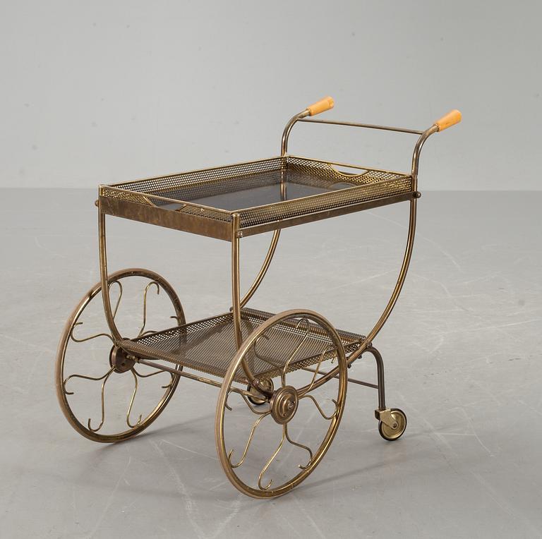 SERVERINGSVAGN, 1900-talets andra hälft.