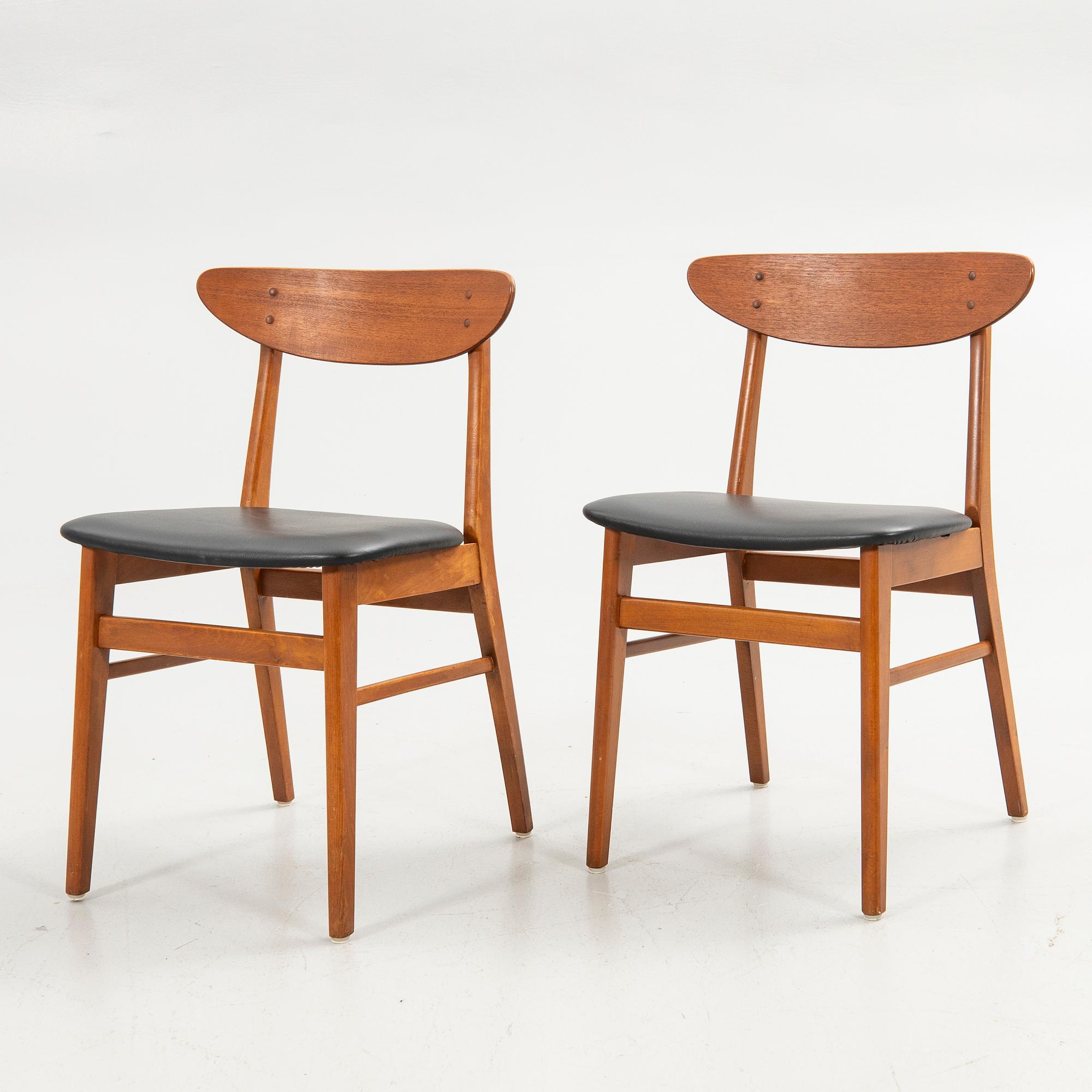 Thomas Harlev, stolar, ett par, modell 210, Farstrup, Danmark, 1960-tal.