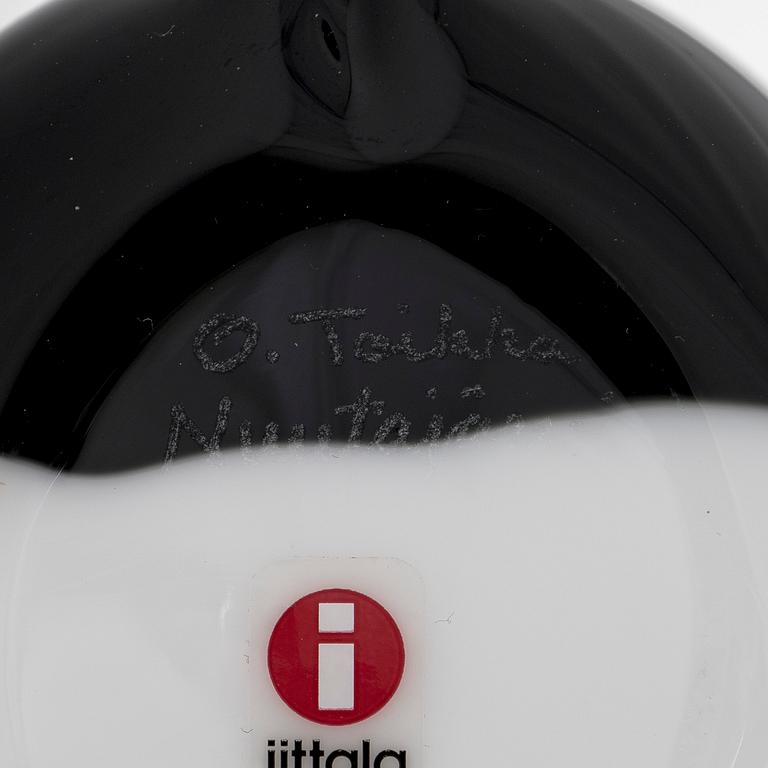 Oiva Toikka, a 'Ping' glass bird, signed O. Toikka Nuutajärvi.