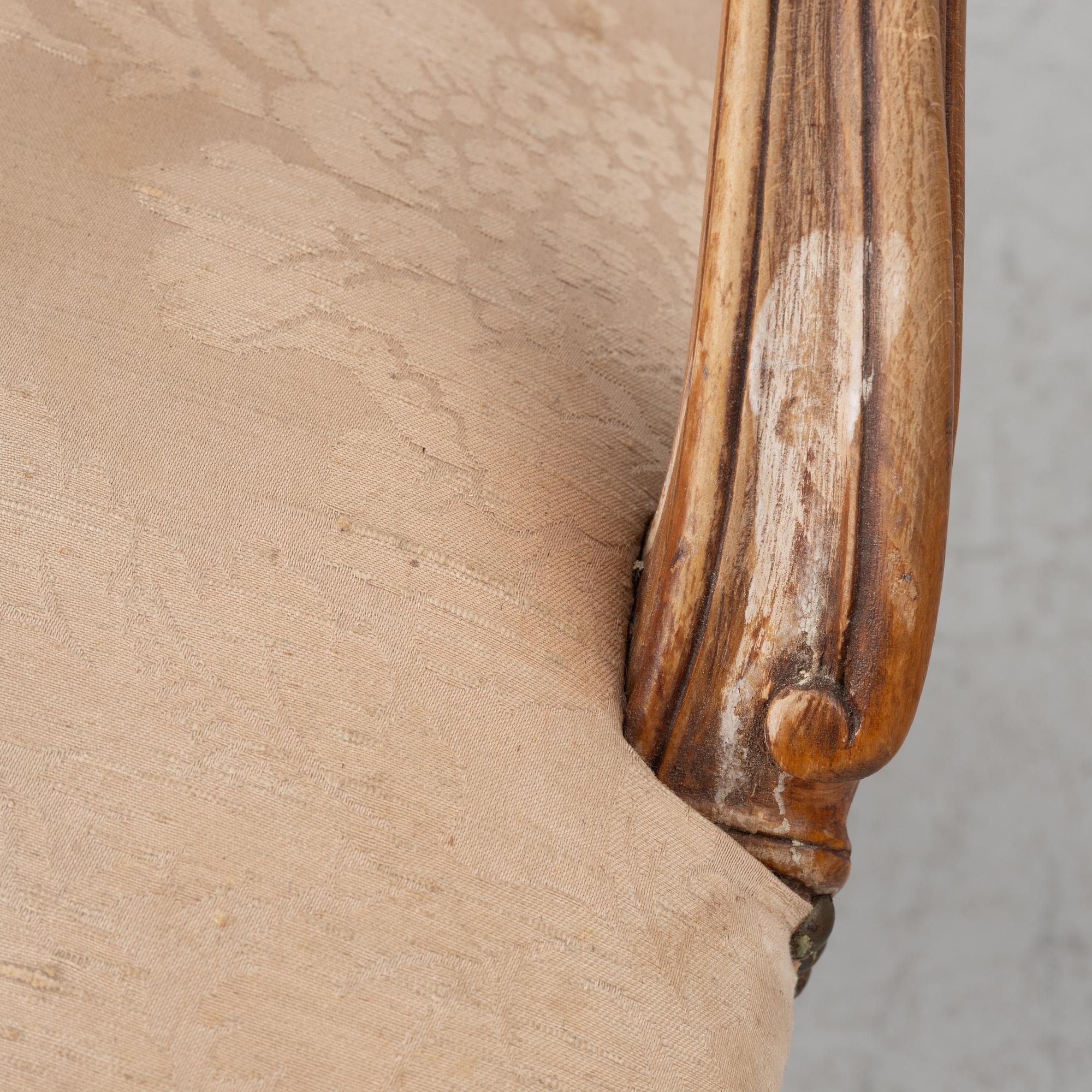 Karmstolar, ett par, rokokostil, 1900-talets första hälft.