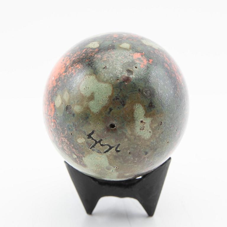 Hans Hedberg, skulptur, fajans, ägg, Biot, Frankrike.